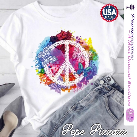 Gildan Tops - COLORFUL PEACE SYMBOL TSHIRT. Hand Made. 🇺🇸🦋☮️